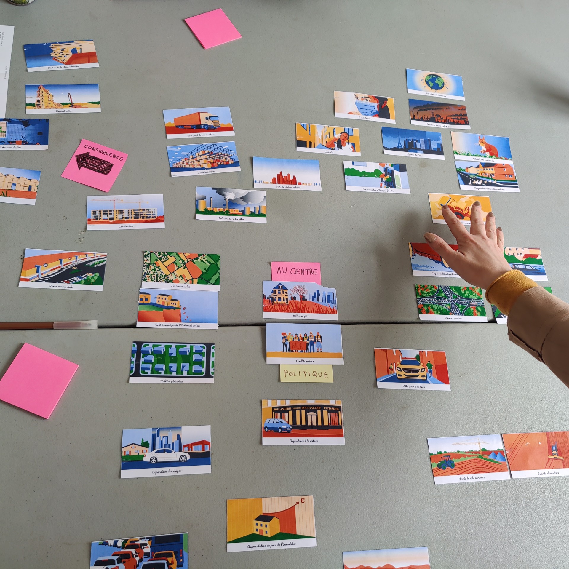 microtopies-la-fresque-de-la-ville-retour-sur-une-activite-collective_dc.jpg