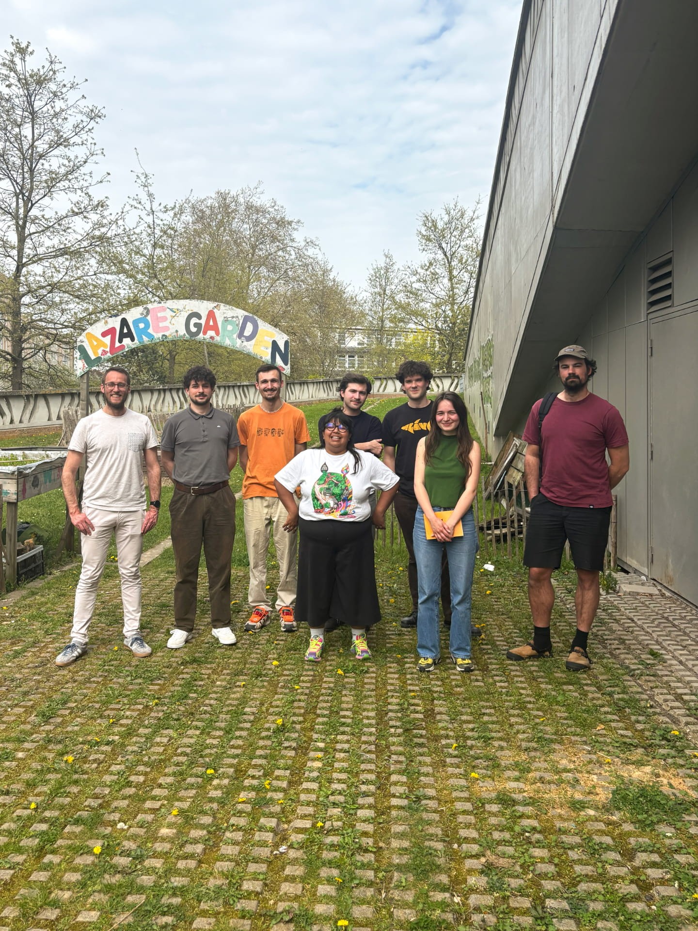 microtopies-journal-de-bord-de-la-microtopie-de-lille-sud_visite-de-site-denisegarden.jpg
